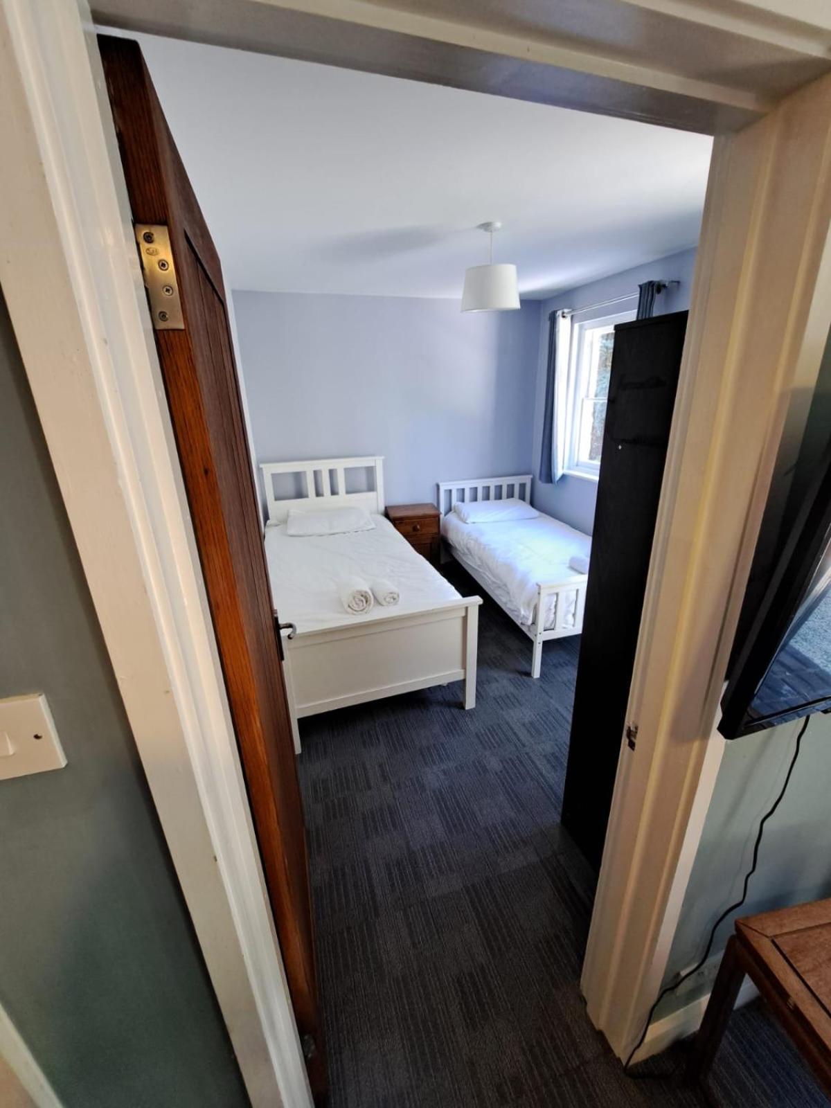 Watercress Barns Apartment ซิททิงบอร์น ภายนอก รูปภาพ