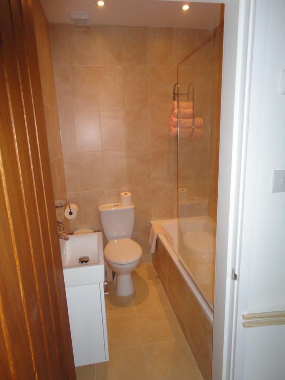 Watercress Barns Apartment ซิททิงบอร์น ภายนอก รูปภาพ