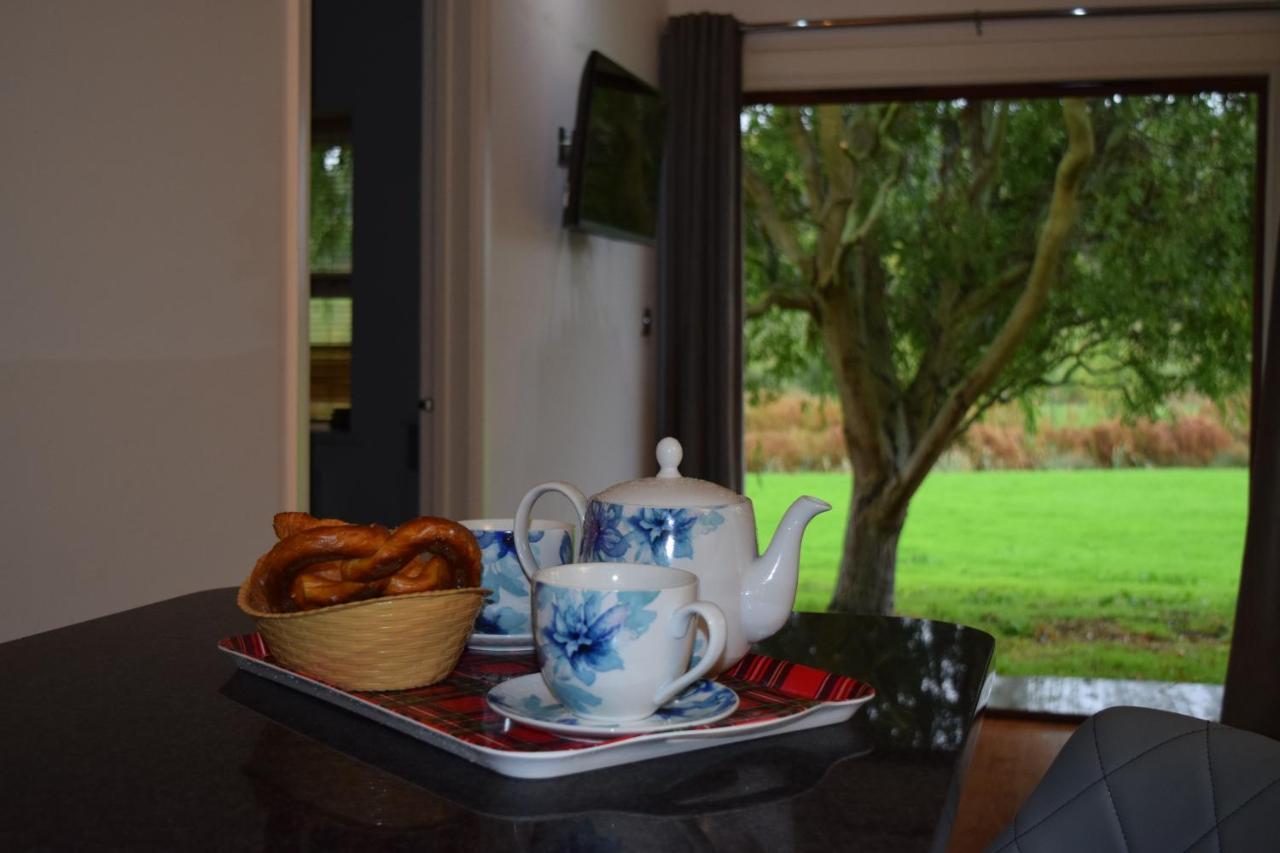Watercress Barns Apartment ซิททิงบอร์น ภายนอก รูปภาพ